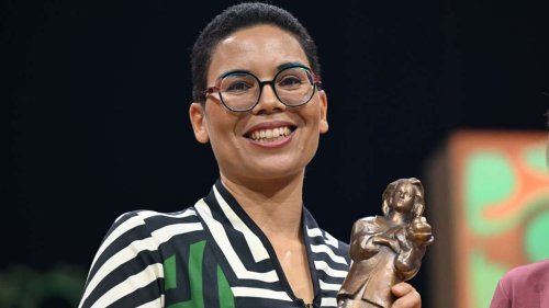 Junges Literaturfestival: Chantal-Fleur Sandjon schafft Räume für kritische Perspektiven