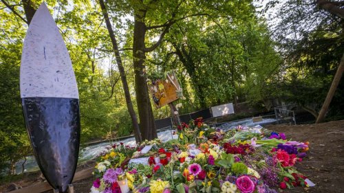 München: Surfer fordern Freigabe der Eisbachwelle