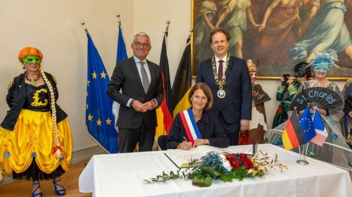 Feier in Ludwigsburg: 75 Jahre Städtepartnerschaft: Besondere Ehrungen im Schloss