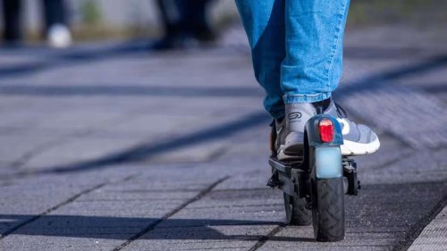 Stuttgarter Frühlingsfest: Betrunken und mit Drogen auf E-Scootern