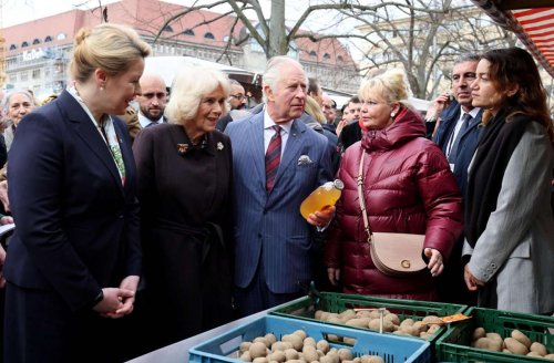 König Charles III. in Berlin: Vom Goldenen Buch der Stadt bis zum Wochenmarkt