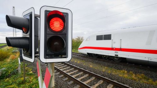 Zug von Hannover nach München: 15.000 Euro in ICE gefunden - Eigentümerin meldet sich