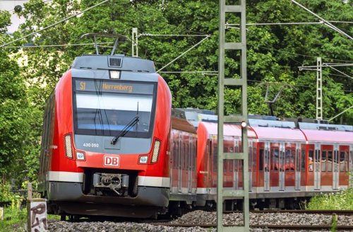 Verkehrsverbund Stuttgart: Experten beantworten Fragen rund ums Neun-Euro-Ticket