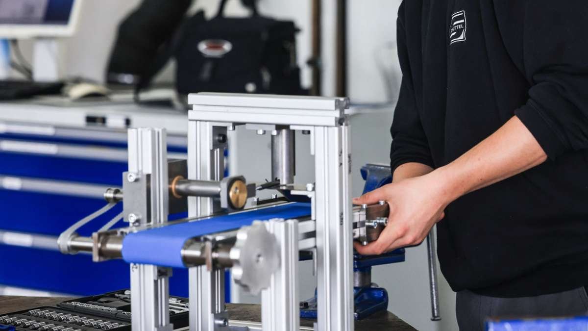„Esslinger Erklärung“ von IG Metall und Südwestmetall: Arbeitnehmer und Arbeitgeber stellen gemeinsam Forderungen an die Politik