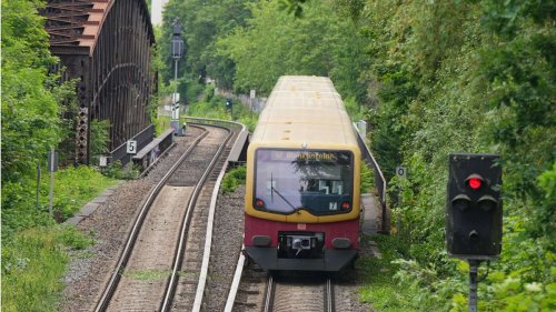 Berlin: Zwei S-Bahn-Surfer kommen ums Leben