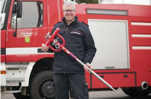 Feuerwehr Filderstadt: Löschlanze bekämpft E-Auto-Brände