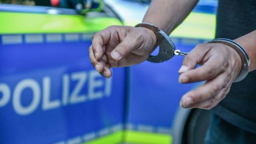 Kreis Ravensburg: Trickbetrüger nimmt Seniorin Erspartes ab - Verdächtiger in Haft