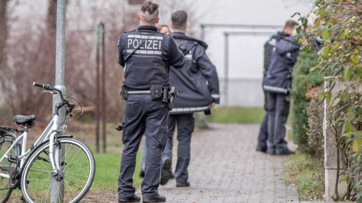 Stuttgart: Nach Wohnungsdurchsuchungen: Polizei nimmt drei Drogendealer fest