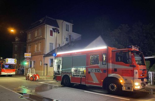 Stuttgart-Zuffenhausen: Feuerwehr rückt zu Kellerbrand aus