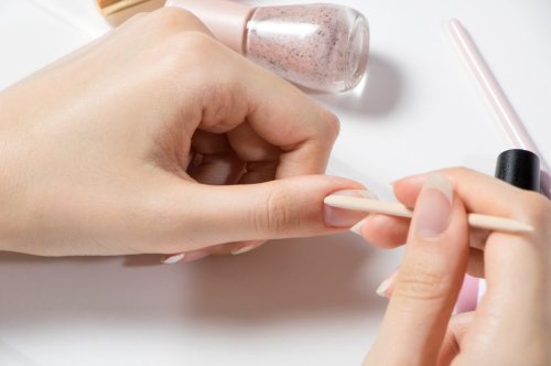 Die besten Tipps gegen wuchernde Nagelhaut