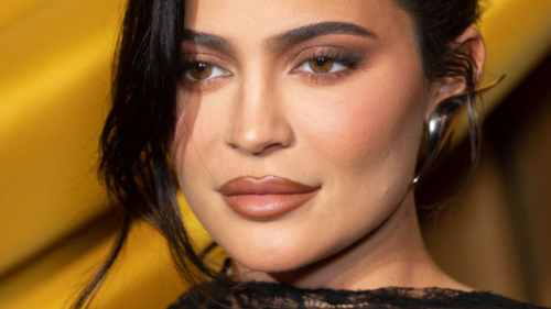 Kylie Jenner Is Bringing Back the Emo Side Bang