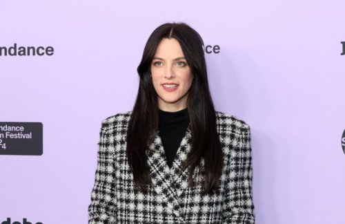 Riley Keough's Outfit Change Was the Ultimate Day-to-Night Vibe Switch