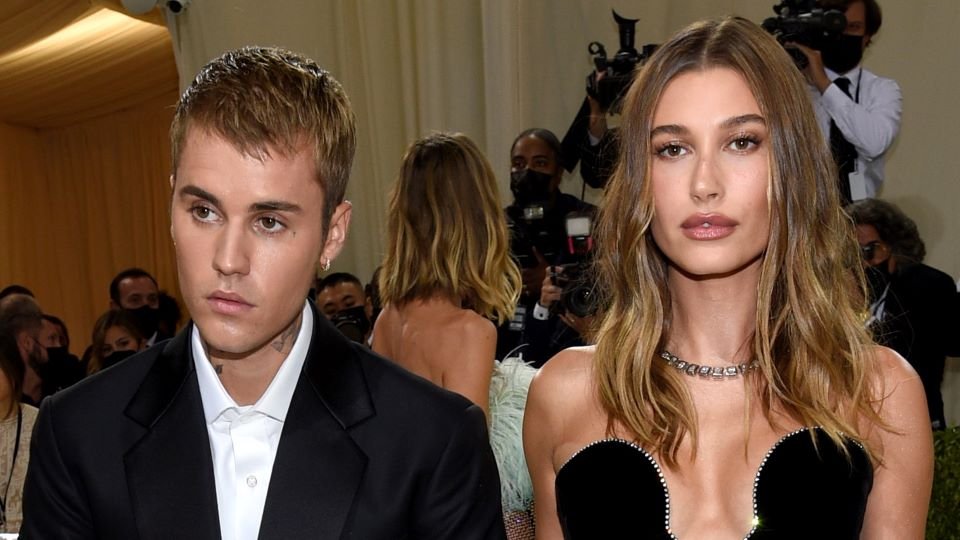 Justin & Hailey Just Attended Their 1st Met Gala Together 2 Weeks Before Their Wedding Anniversary
