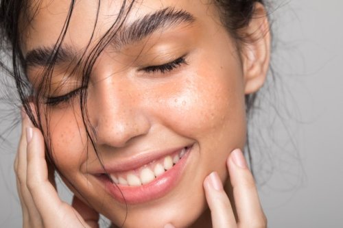 Why a Dermatologist Wants You to Use This New Acne Gel Cleanser Daily—Especially if You Have Dry Skin