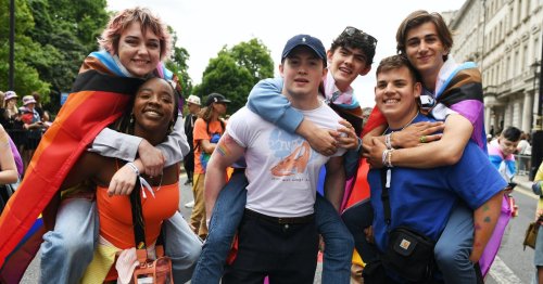 The cast of Heartstopper shut down anti-LGBTQ+ protesters at the London Pride parade, and it was everything