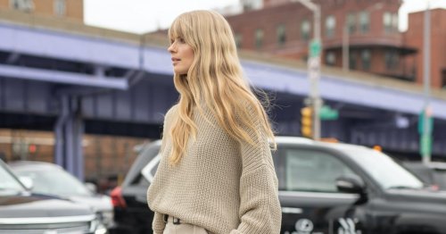 Cashmere blonde is the soft, low-maintenance hair colour you’ll see everywhere in 2022
