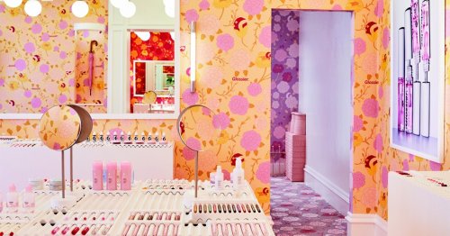 PSA: Glossier announces it is opening a permanent store in London
