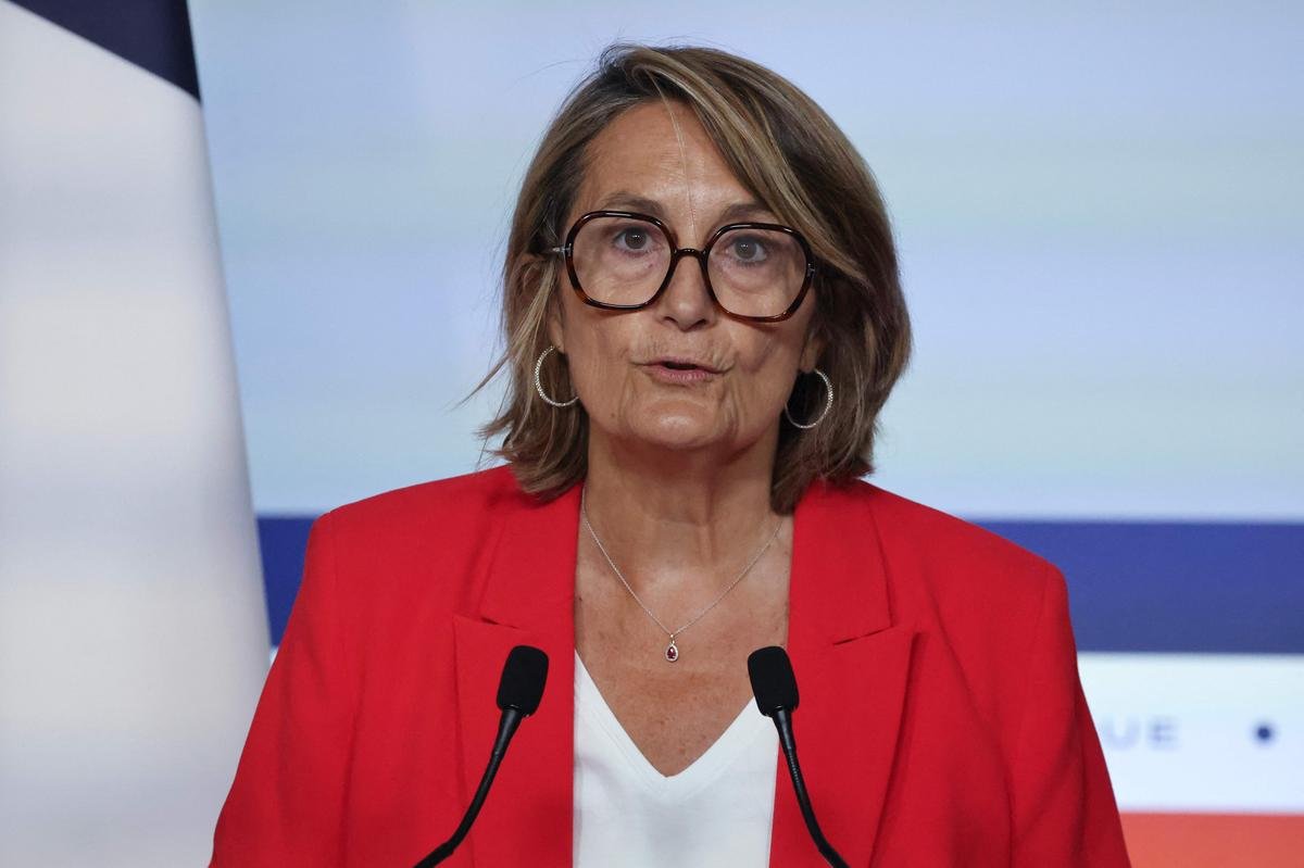 Politique : un ex-cadre de la FNSEA rejoint le cabinet de Sophie Primas, porte-parole du gouvernement