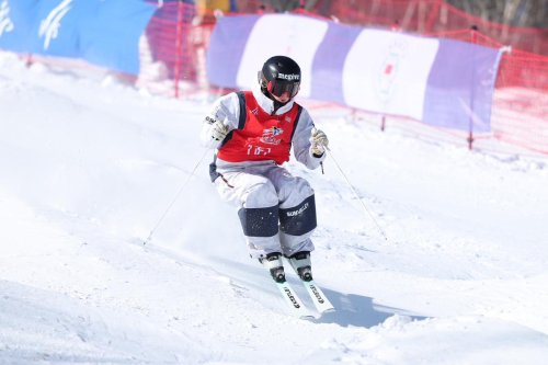 Ski de bosses. Forte de sa singularité, la Landaise Marie Duaux vise toujours plus vite, plus haut, plus fort