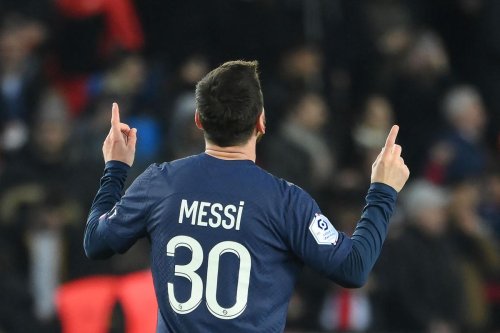 Ligue 1 : le PSG « discute » d’une prolongation de Messi, dit Campos