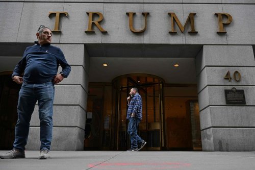 La justice new-yorkaise repousse l’éventuelle inculpation pénale de Donald Trump