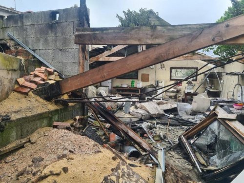 Saint-Saturnin-du-Bois : les paysans boulangers lancent un appel à la solidarité après l’incendie de leur four