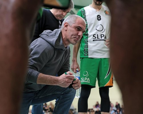 Basket-ball (Nationale masculine 2). Coteaux du Luy : une despedida pleine d’émotion pour Frédéric Lanave face aux JSA Bordeaux