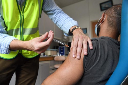 Covid-19 et grippe : la présidente du Covars déplore le niveau « désolant » de la vaccination