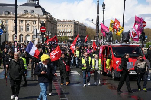 Réforme des retraites : à Bordeaux, près de 250 personnes ont manifesté dans le calme ce samedi 1er avril