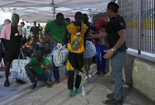 Une « caution » ou une « rançon » ? L’Italie veut faire payer 4 938 euros aux demandeurs d’asile qui déposent un recours