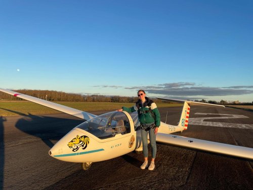 Un planeur atterrit dans un champ dans les Landes : le décryptage d’une pilote