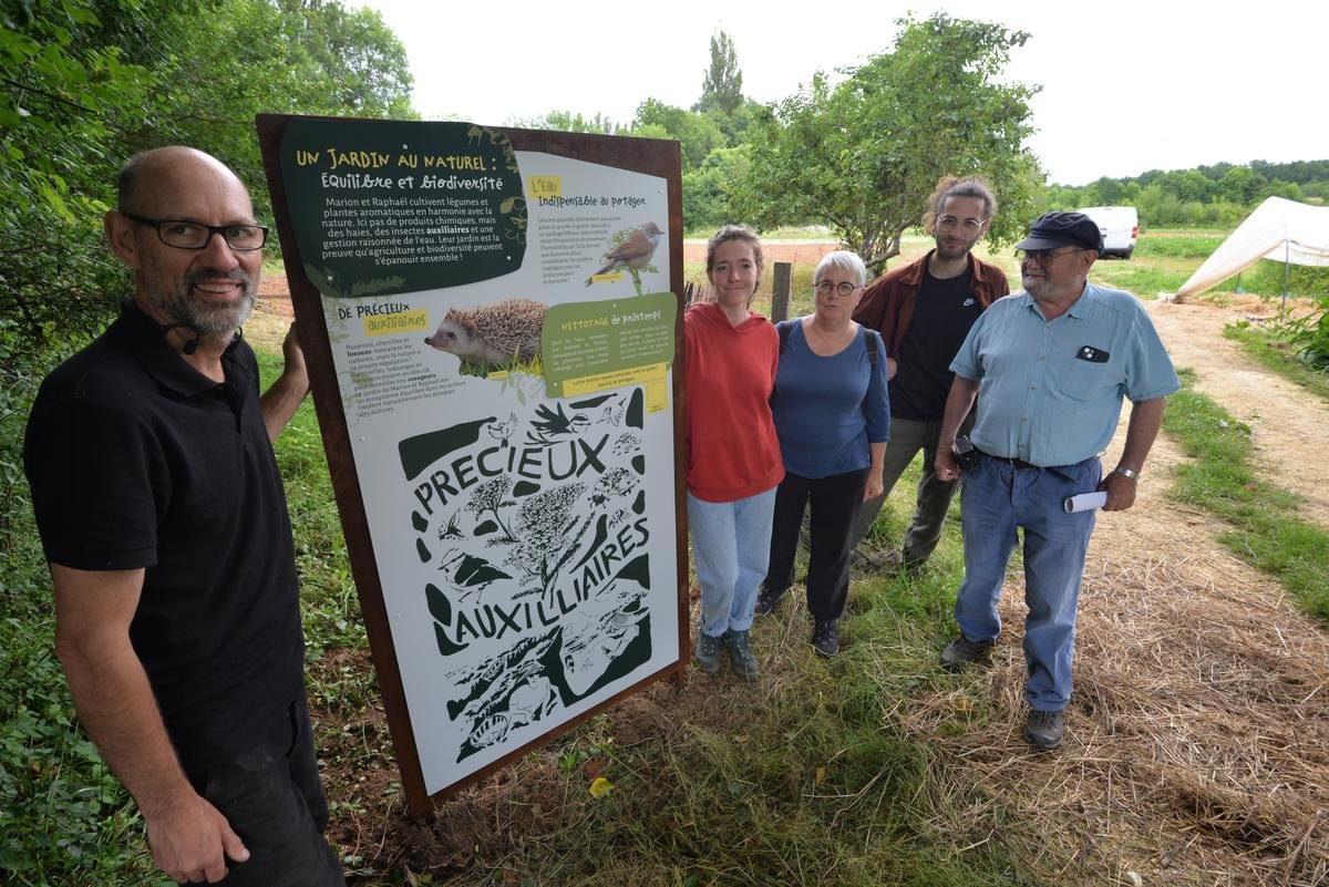 En Dordogne, un hameau paysan singulier à découvrir avec les pieds