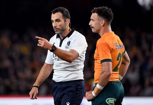 Rugby : l’arbitre Mathieu Raynal « assume » sa décision controversée lors d’Australie - Nouvelle Zélande