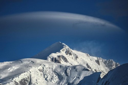 Un skieur-alpiniste de 25 ans meurt après une chute de 500 mètres à Chamonix