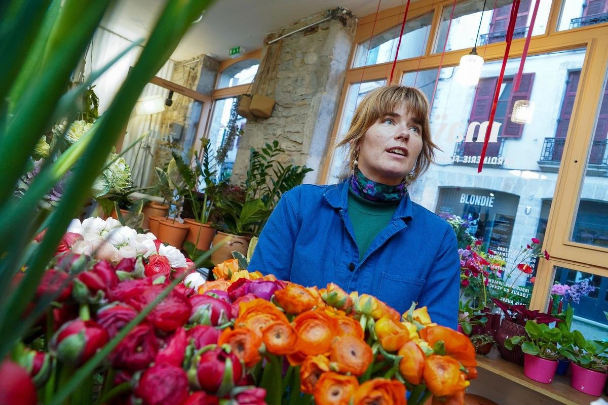 Saint-Valentin au Pays basque : ces fleuristes en guerre contre les roses