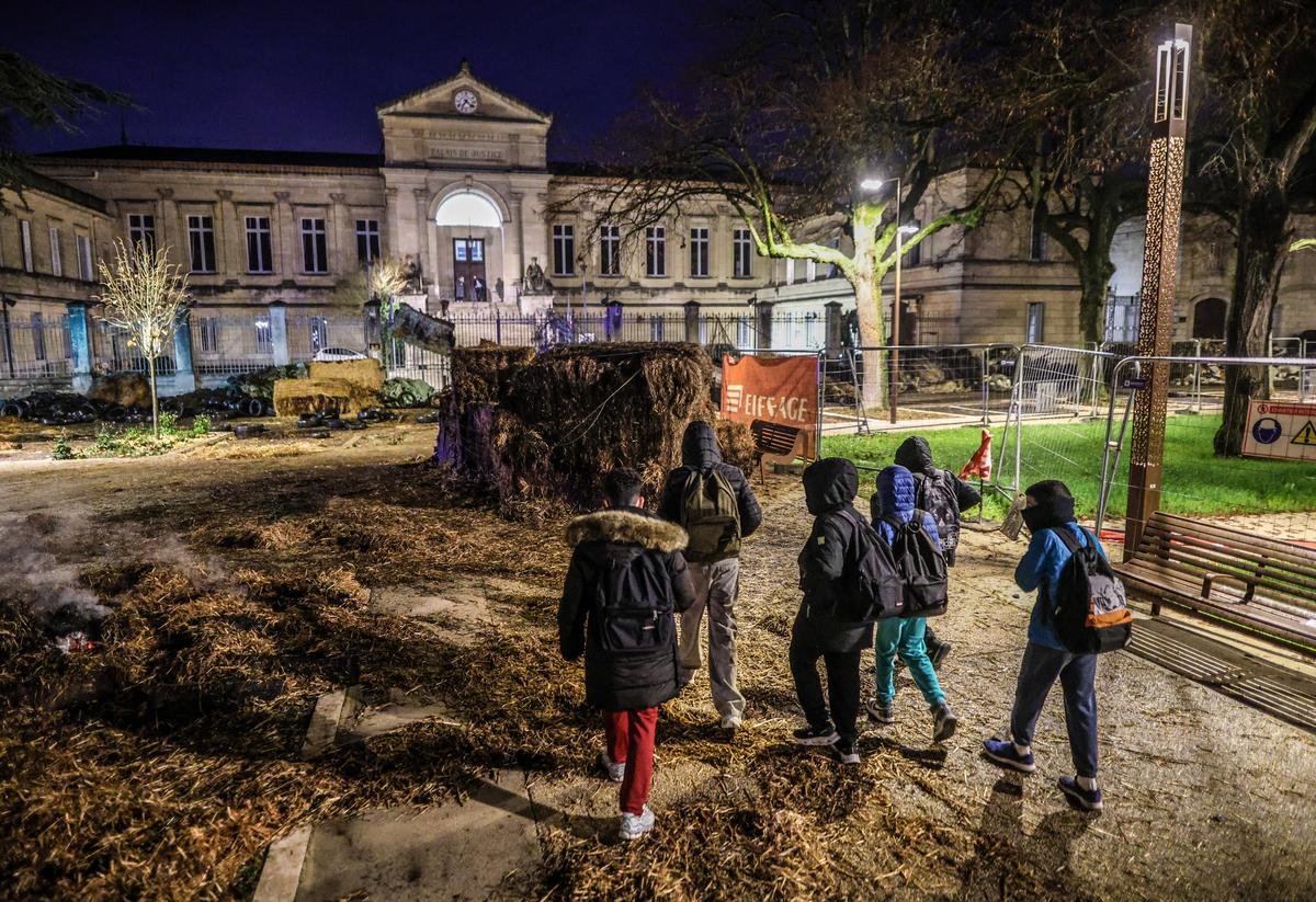 Après la manifestation agricole, des soutiens mêlés d’embarras : « À chaque fois ils vont venir salir et casser à Agen ? »