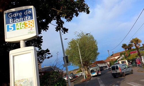Biarritz : « J’ai un calibre, je vais te fumer », un sans-abri profère des menaces de mort contre un chauffeur de bus