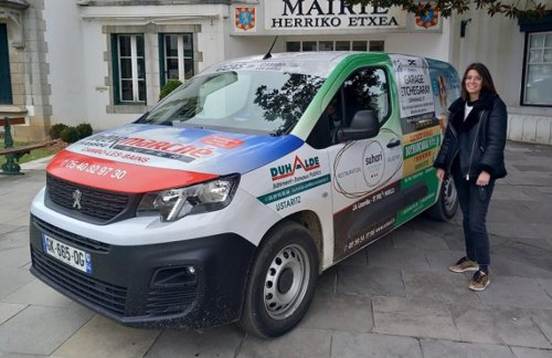 Cambo-les-Bains : un véhicule électrique pour livrer les repas du CCAS