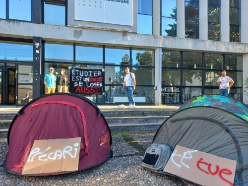 Campus de Bordeaux : une action pour dénoncer « le mal-logement et la précarité explosive » des étudiants