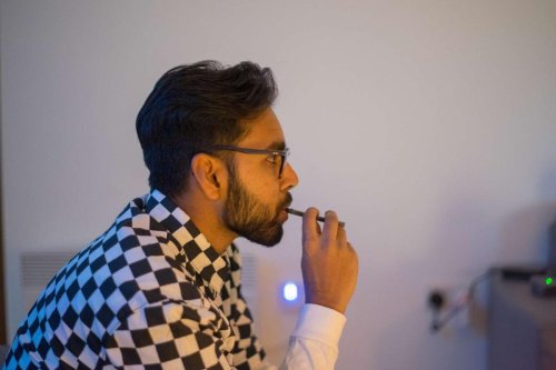 La puff : une e-cigarette jetable qui cible les très jeunes