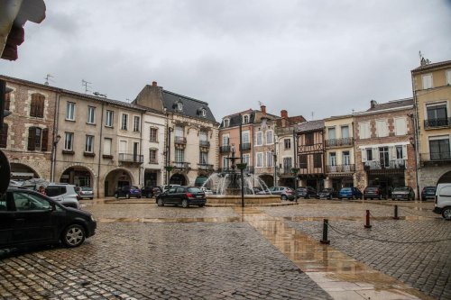 Villeneuve-sur-Lot : la mairie décide de se passer d’eau pour les Fééries du 15 août