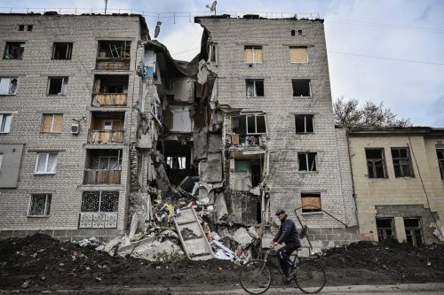 Guerre en Ukraine : 3 mois de guerre, la région de Lougansk presque entièrement envahie, le point ce mardi matin