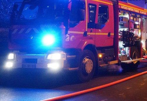 Une maison détruite par un incendie en Dordogne