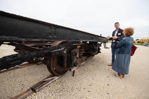 Charente-Maritime : la « voiture du Titanic », une restauration de titan sur les rails