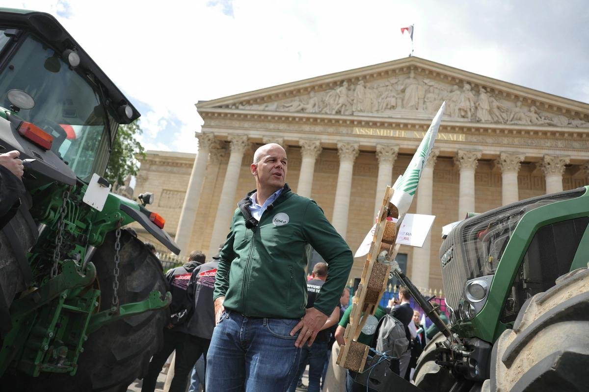 Projet de loi agricole : rejeté par l’Assemblée, il poursuit sa vie en commission, la FNSEA « suspend » sa mobilisation