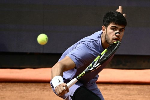 Tennis : Alcaraz passe la deuxième et accélère à Rome