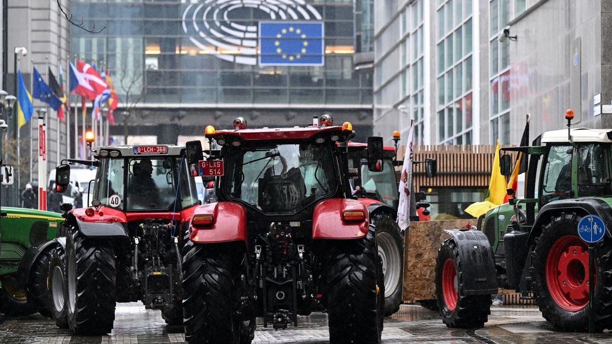 Agriculture : Bruxelles veut couper 2 milliards d’euros d’aides de la PAC à la France qui exprime son “incompréhension”
