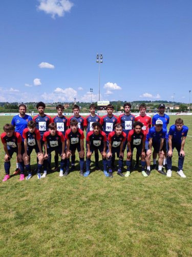 Football : les U16 de l’ES Saintes entrent « dans la cour des grands »