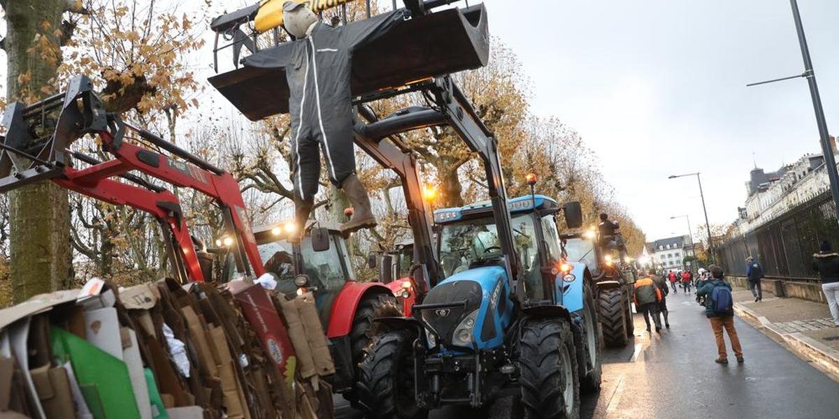 Motions de censure : des agriculteurs prévoient une « visite » aux députés qui voteront pour