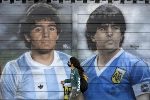 Procès sur la mort de Maradona : pour le « désintoxiquer », l’ex-footballeur n’aurait pas dû être hospitalisé à domicile